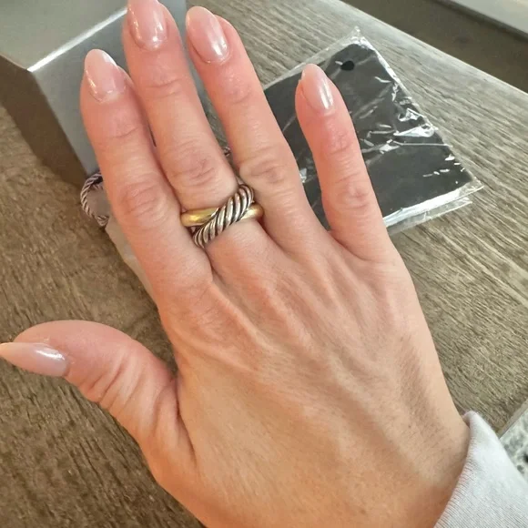 Flash SALE🎉david yurman Silver and 18k Gold Twisted Ring - Picture 8 of 8